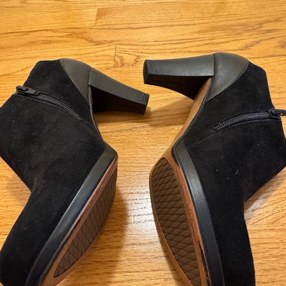 Clark’s bootie - Picture 5 of 5